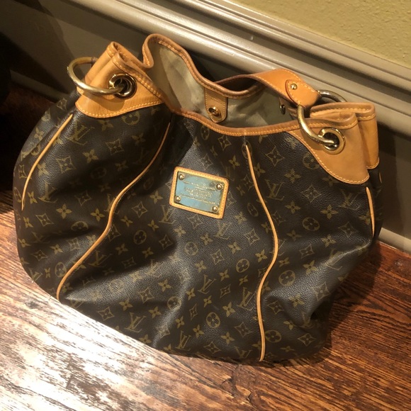 Classic Louis Vuitton large bag - Picture 10 of 15